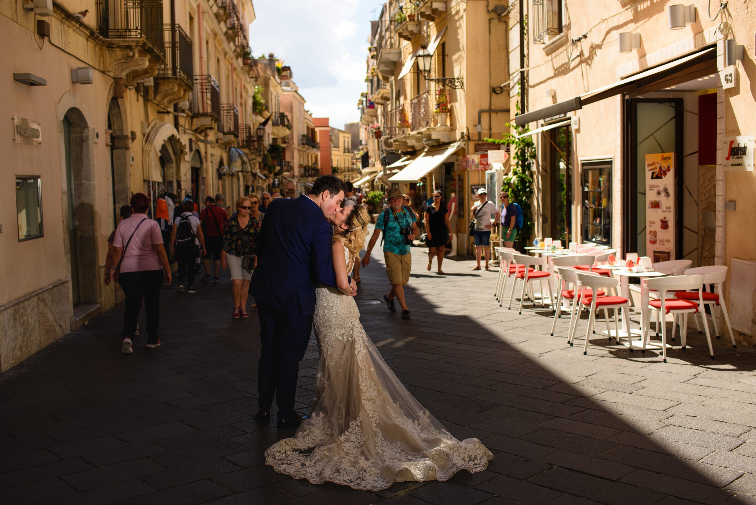 Sedinta Foto Trash the Dress in Taormina, Italia - FotoTime