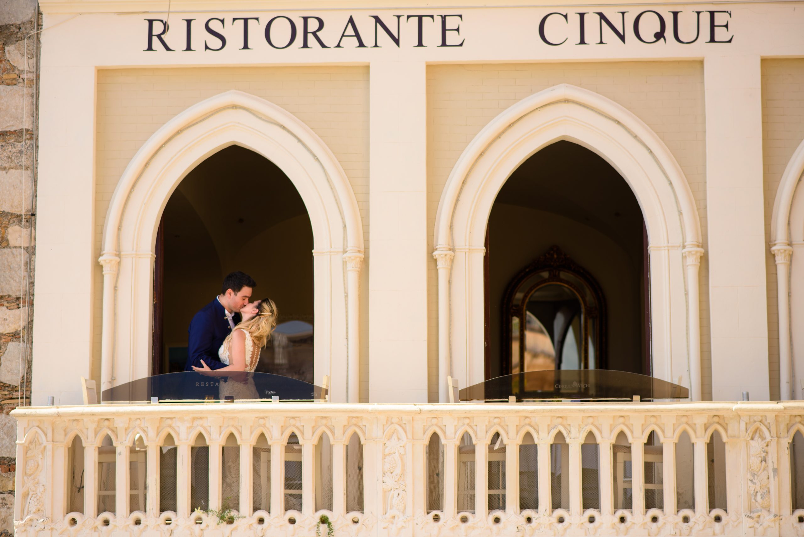 Sedinta Foto Trash the Dress in Taormina, Italia - FotoTime