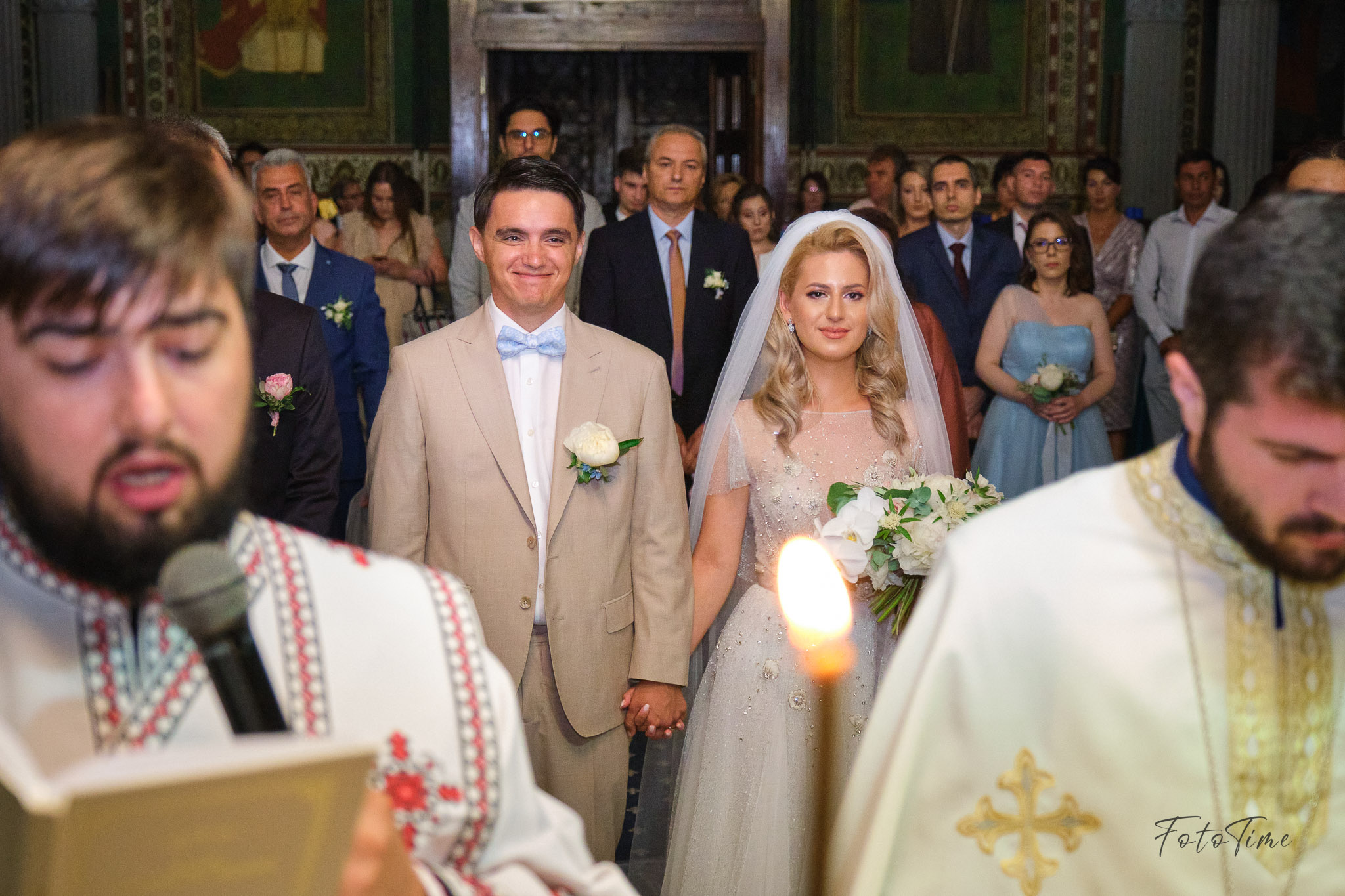 Fotografii Nunta la Arhiepiscopia Tomisului, Port Constanta - FotoTime