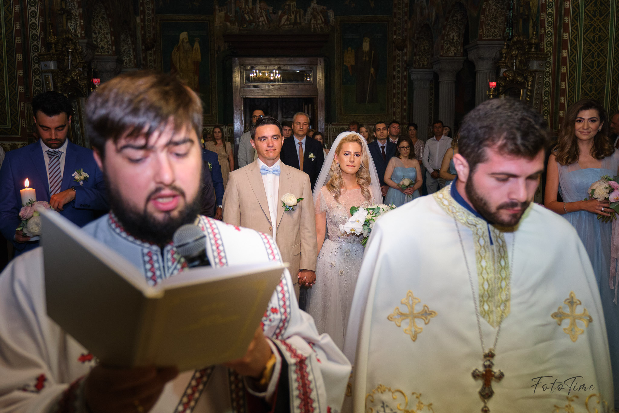 Fotografii Nunta la Arhiepiscopia Tomisului, Port Constanta - FotoTime