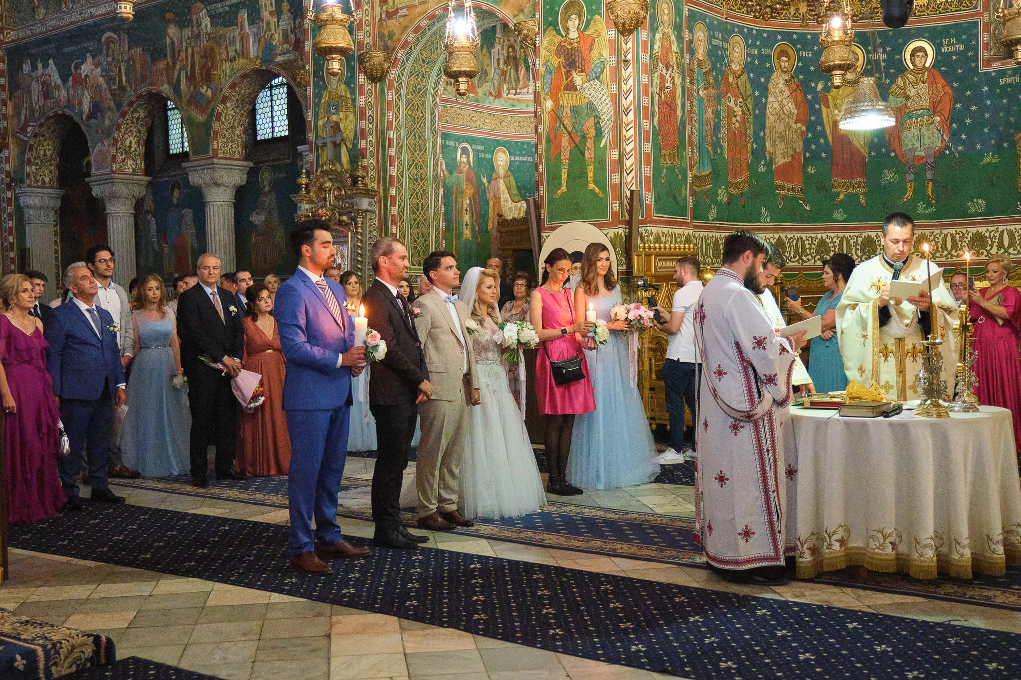 Fotografii Nunta la Arhiepiscopia Tomisului, Port Constanta - FotoTime