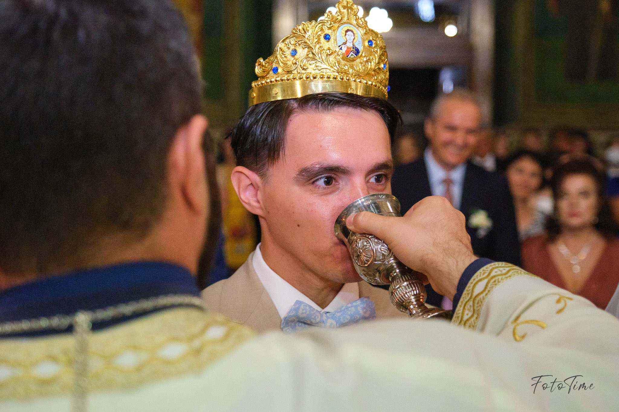 Fotografii Nunta la Arhiepiscopia Tomisului, Port Constanta - FotoTime
