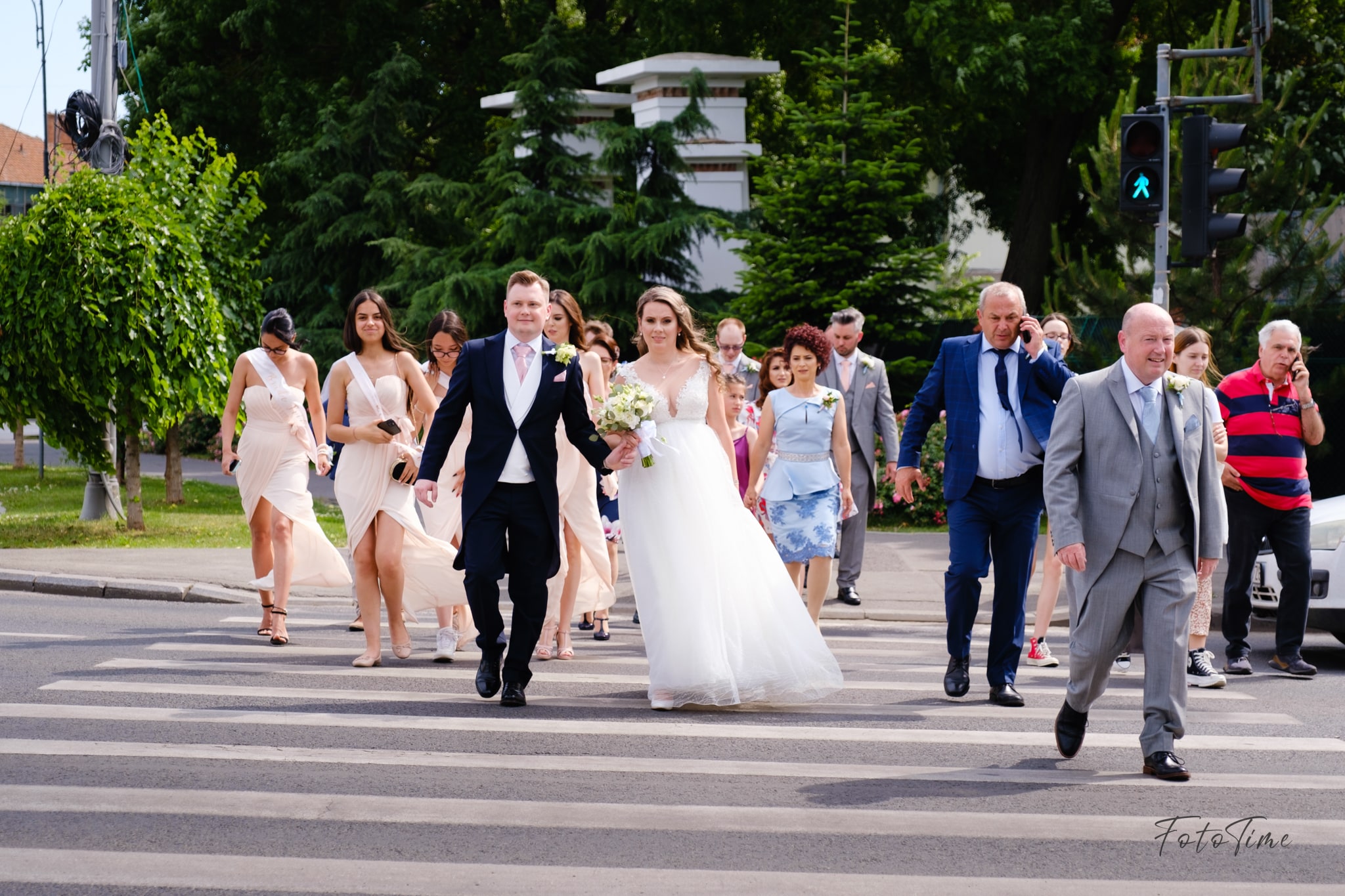 Sedinta foto in ziua nuntii la Arcul de Triumf Bucuresti - FotoTime