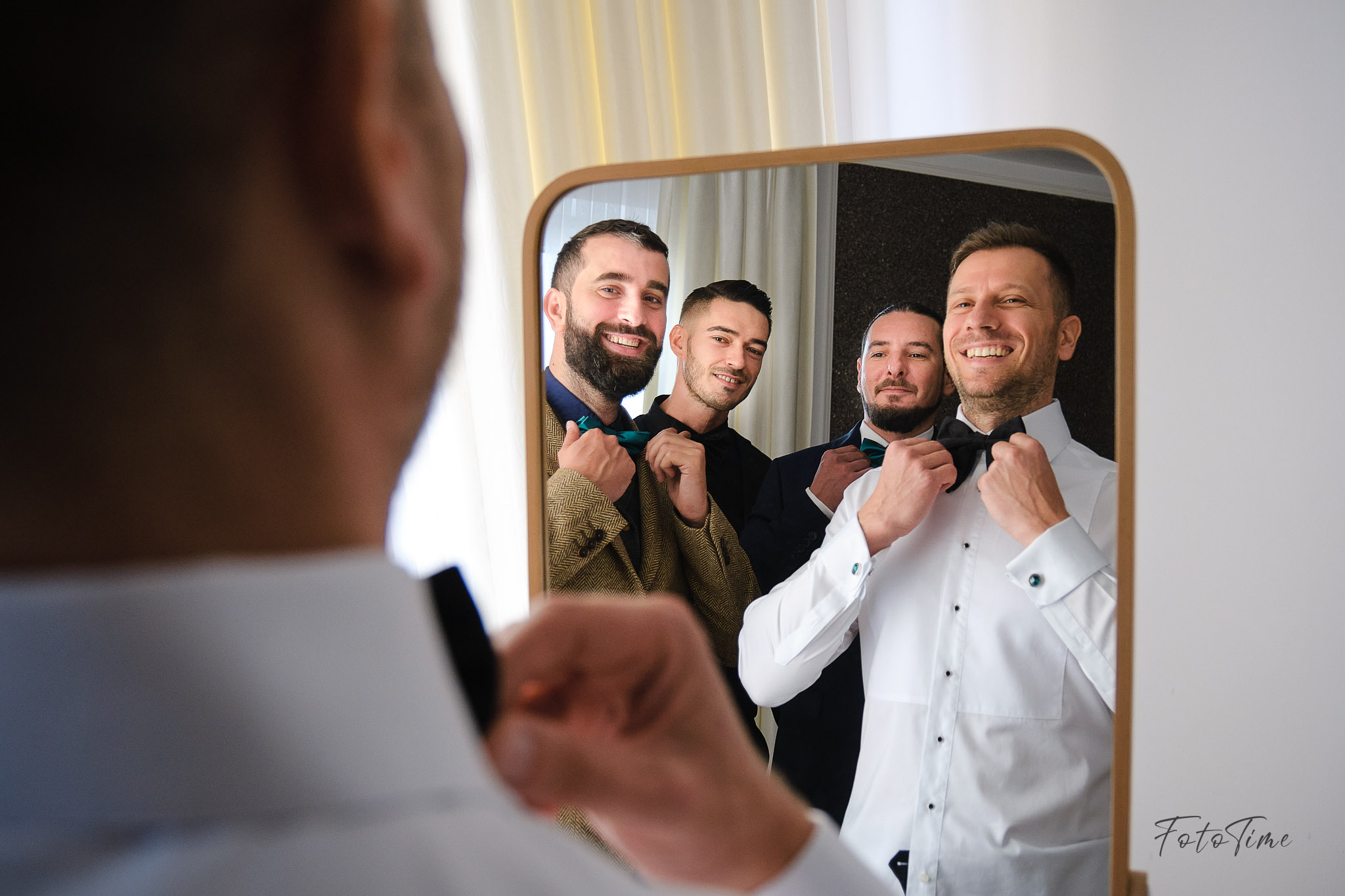 Fotografii Nunta Bucuresti - Pregatire mire - FotoTime