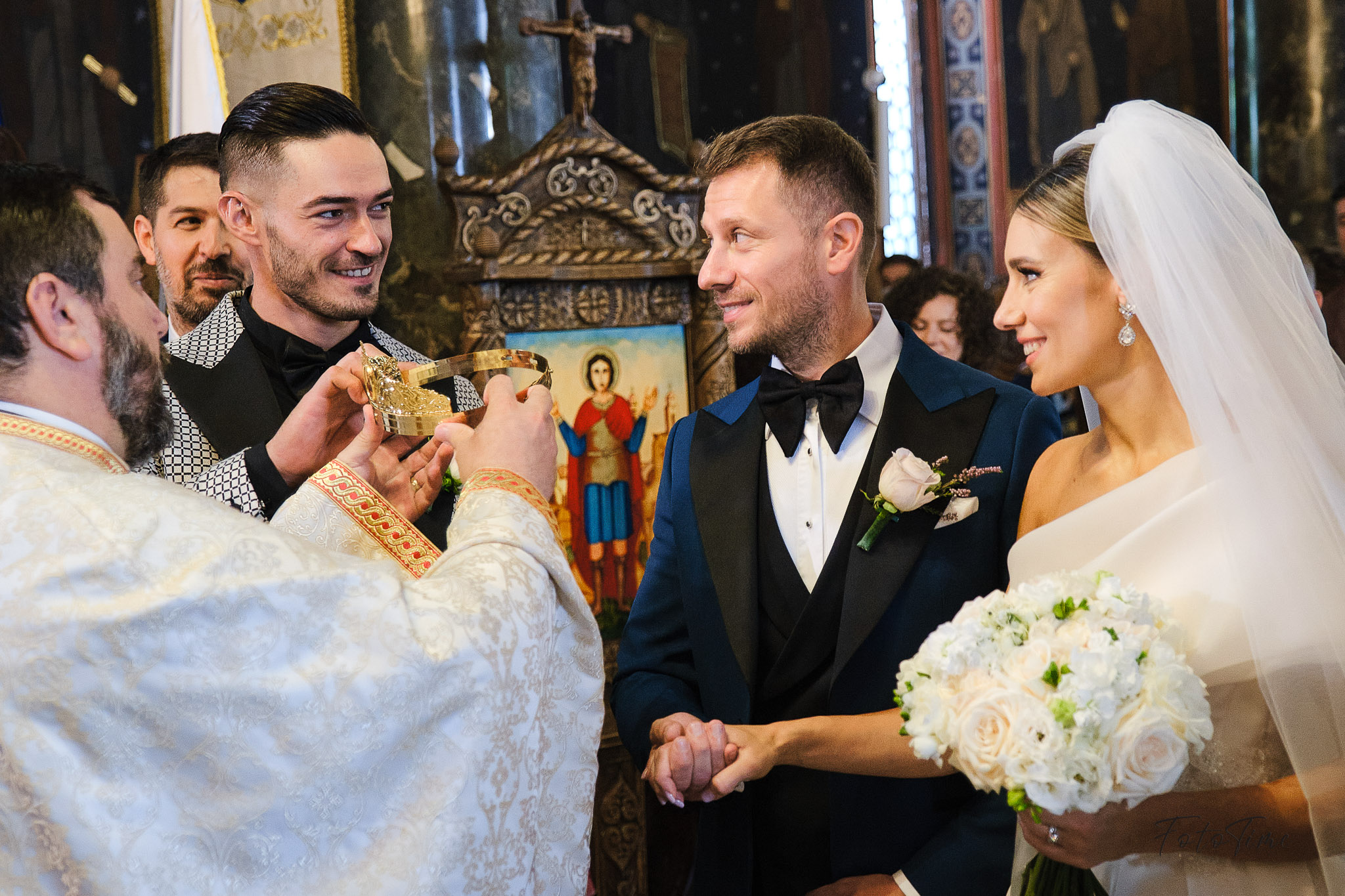 Fotografii Nunta Bucuresti - Cununie religioasa - FotoTime