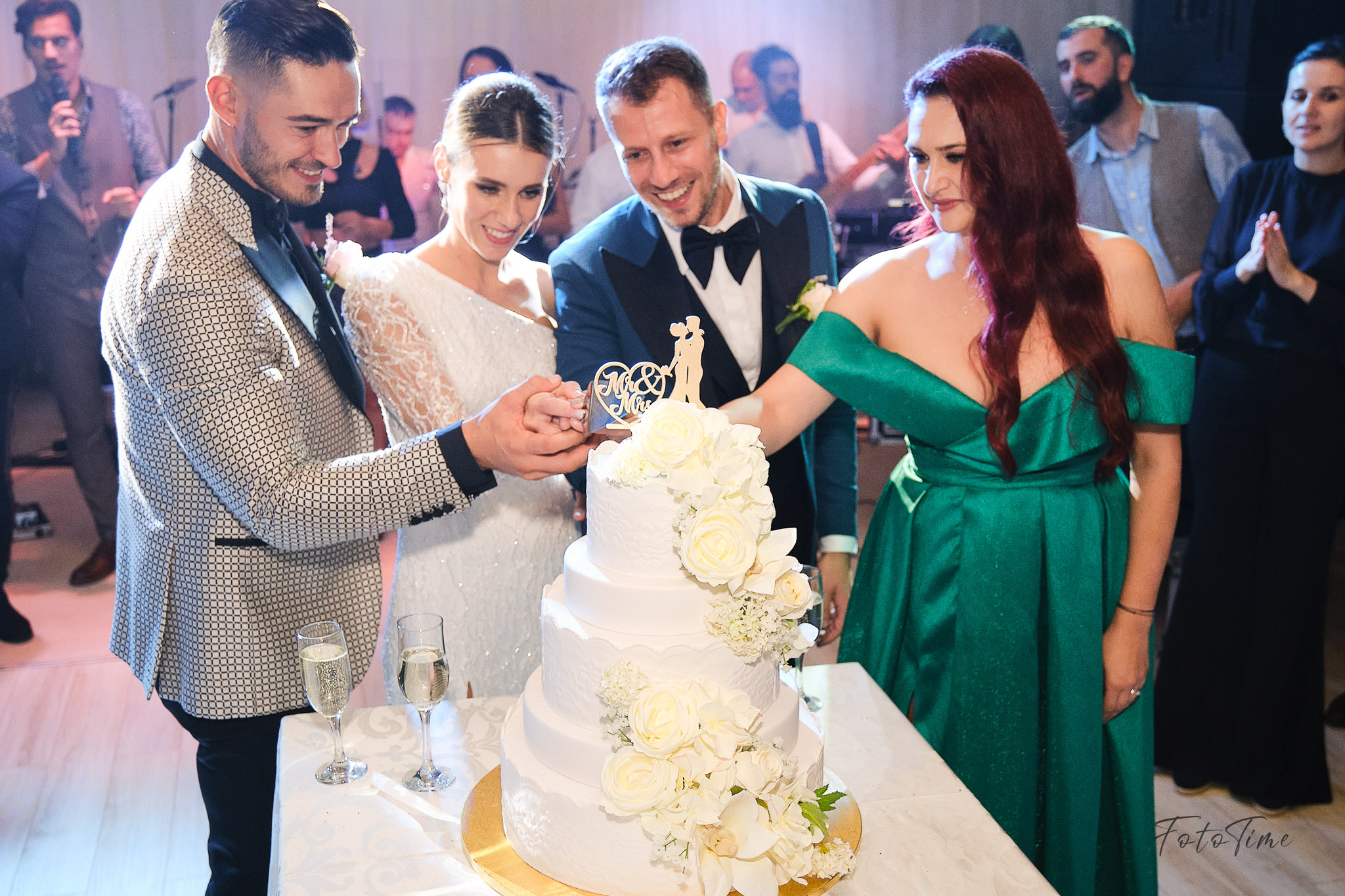Fotografii Petrecere Nunta Bokaa Buftea cu Trupa Atelier - FotoTime