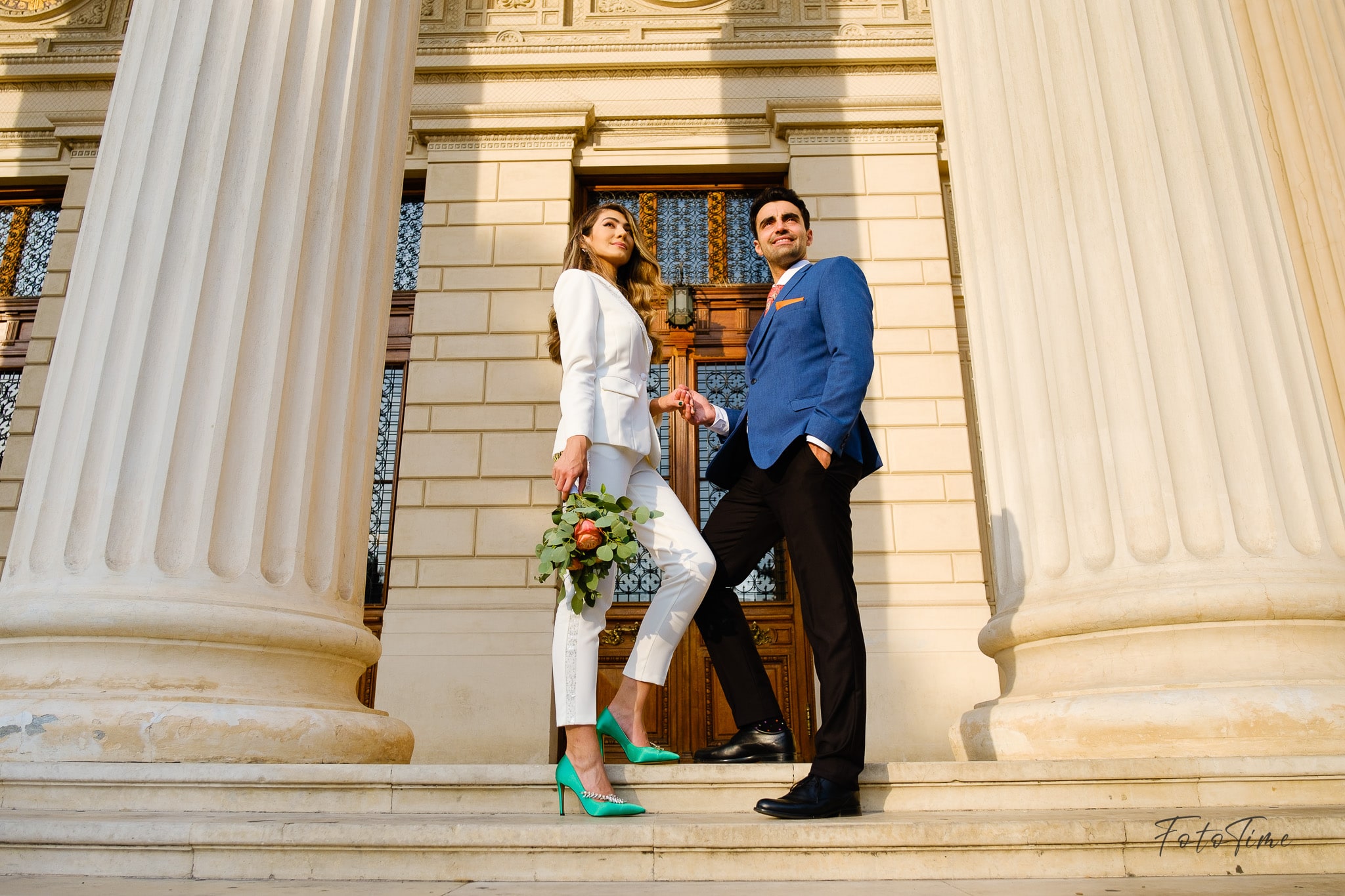 Sedinta foto Save the Date la Ateneul Roman Bucuresti - FotoTime