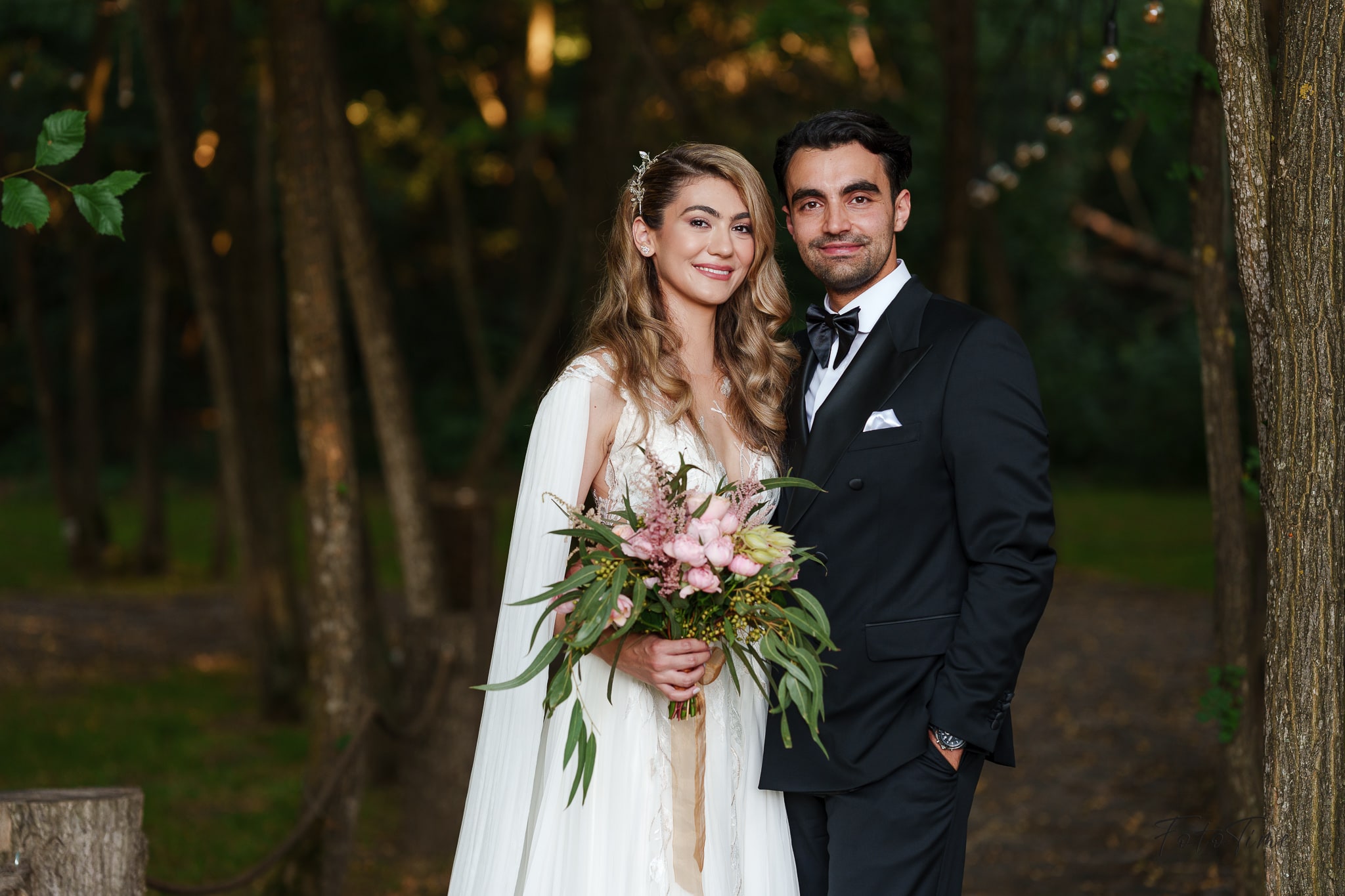 Sedinta foto in ziua nuntii la Padurile Regale - FotoTime