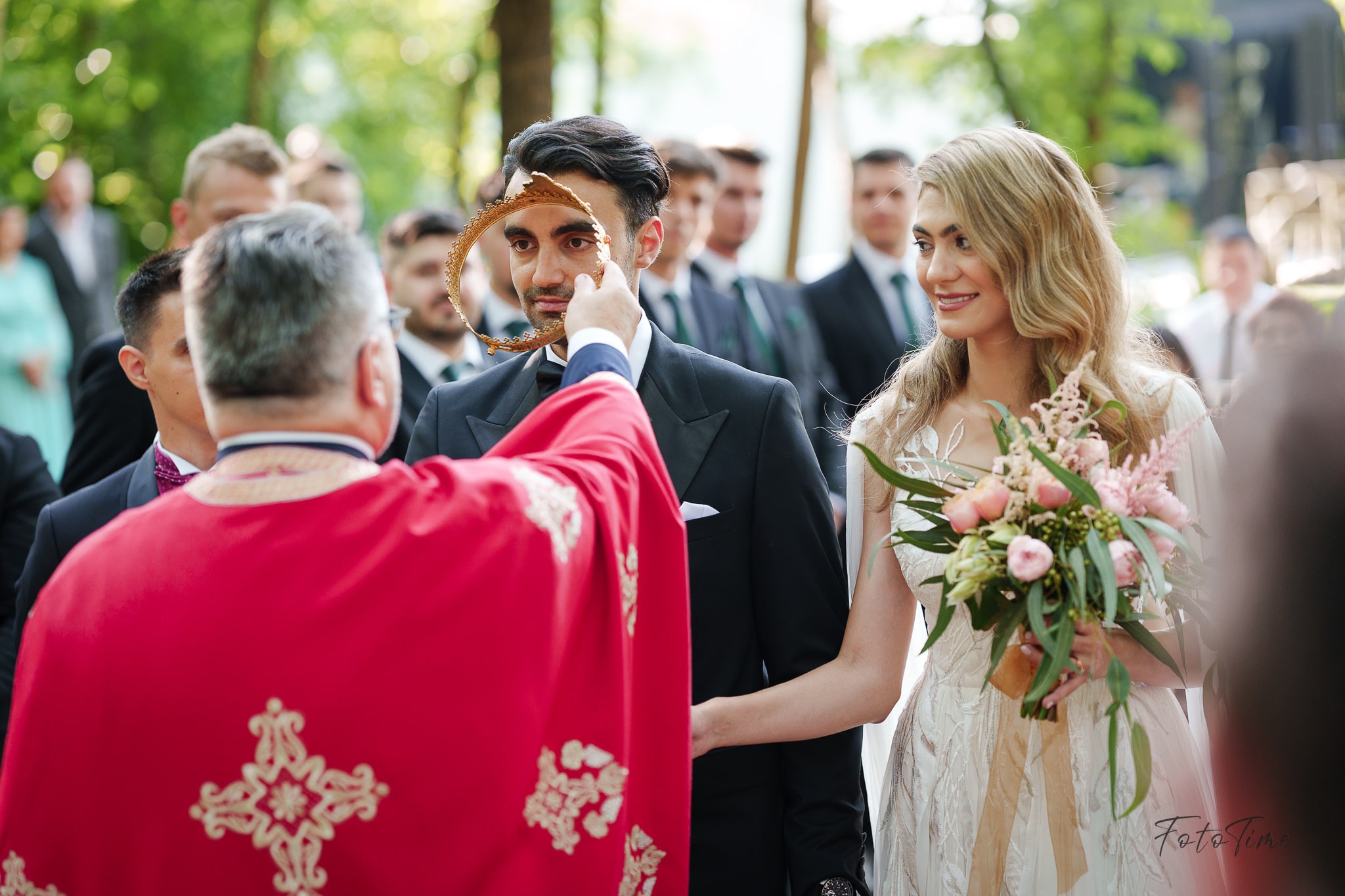 Cununie religioasa in aer liber la Padurile Regale - FotoTime