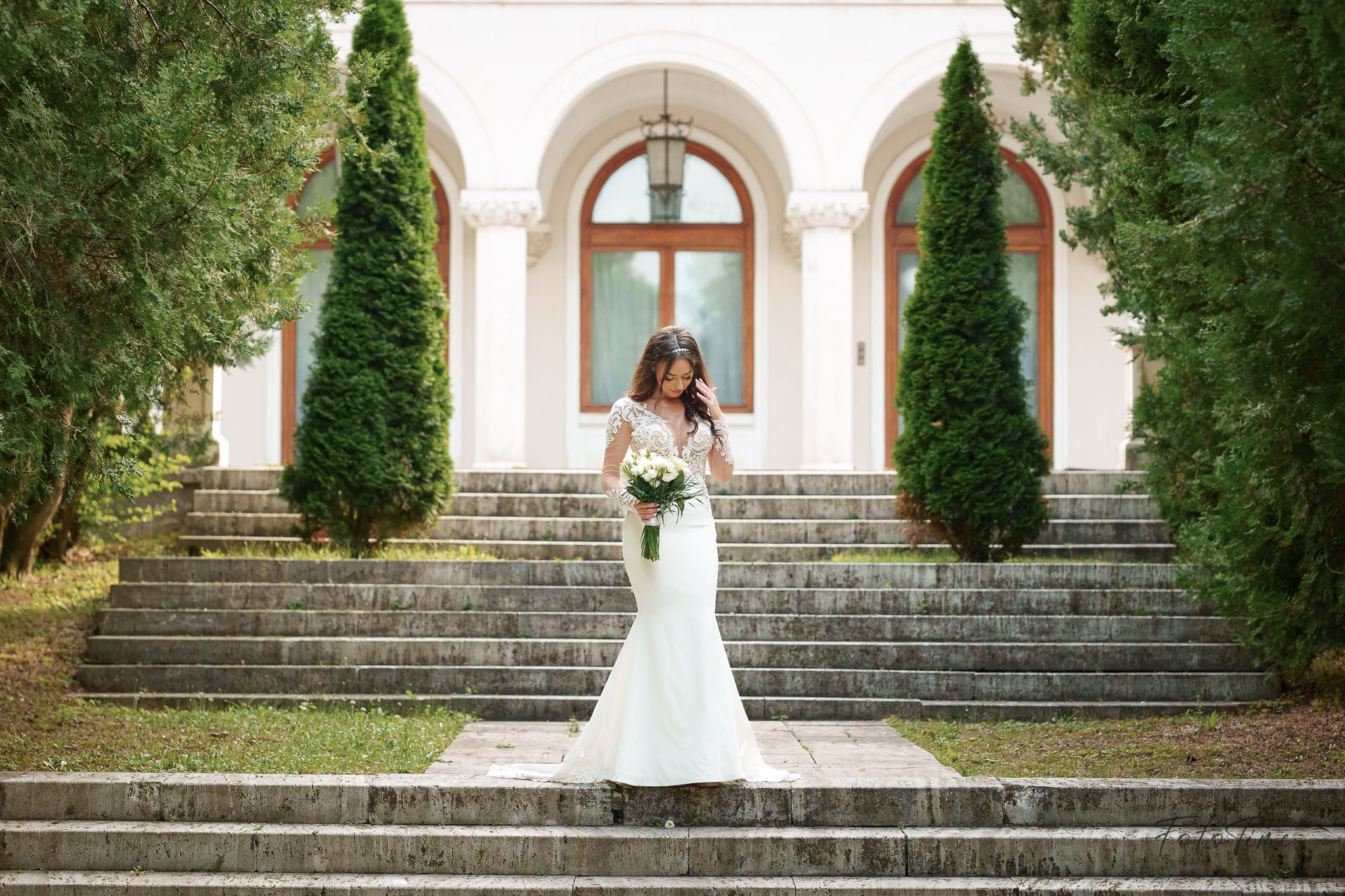 Sedință foto “Trash the Dress” la Palatul Snagov cu Fototime - Fotograf de Nuntă