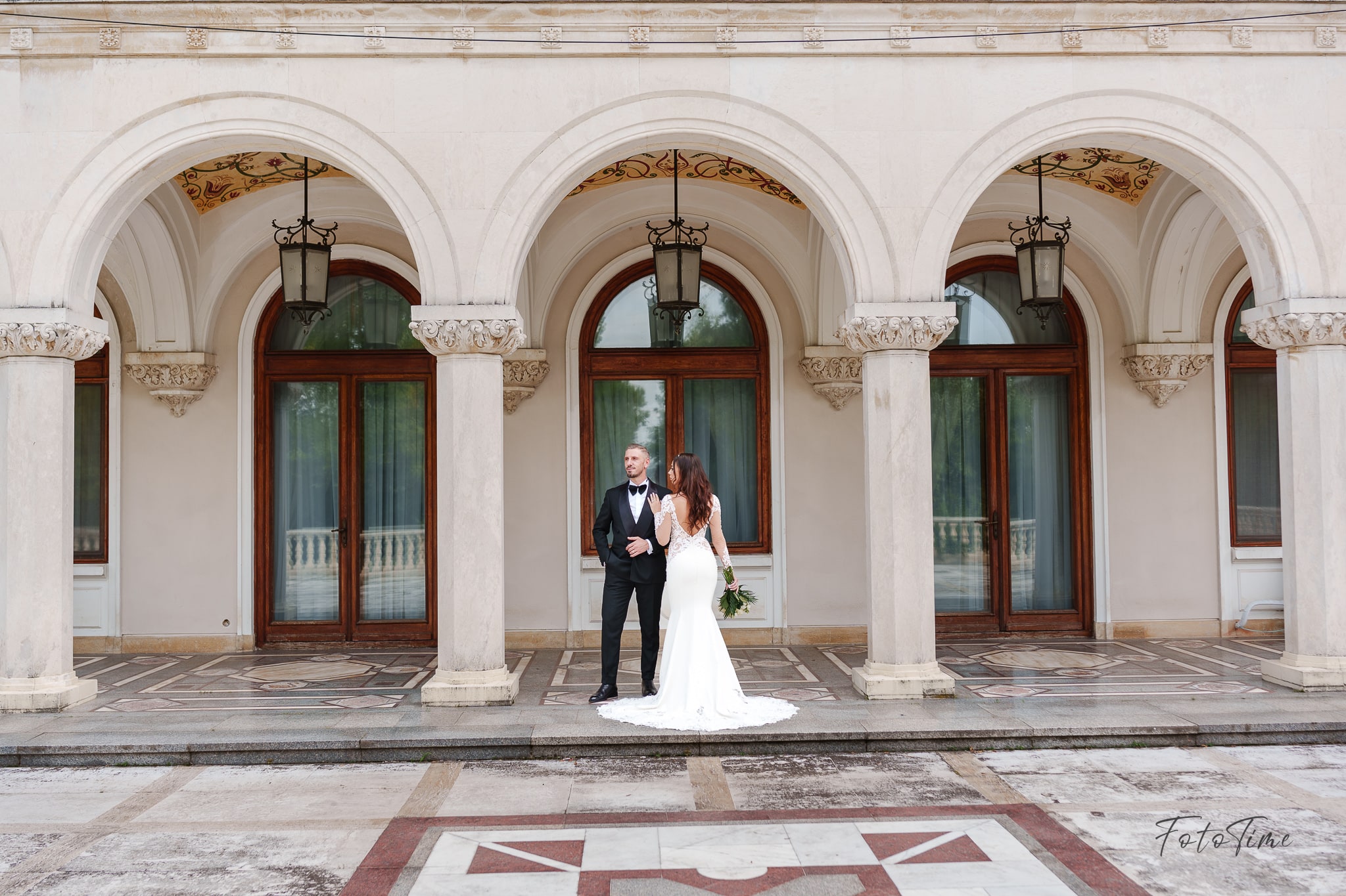 Sedință foto “Trash the Dress” la Palatul Snagov cu Fototime - Fotograf de Nuntă