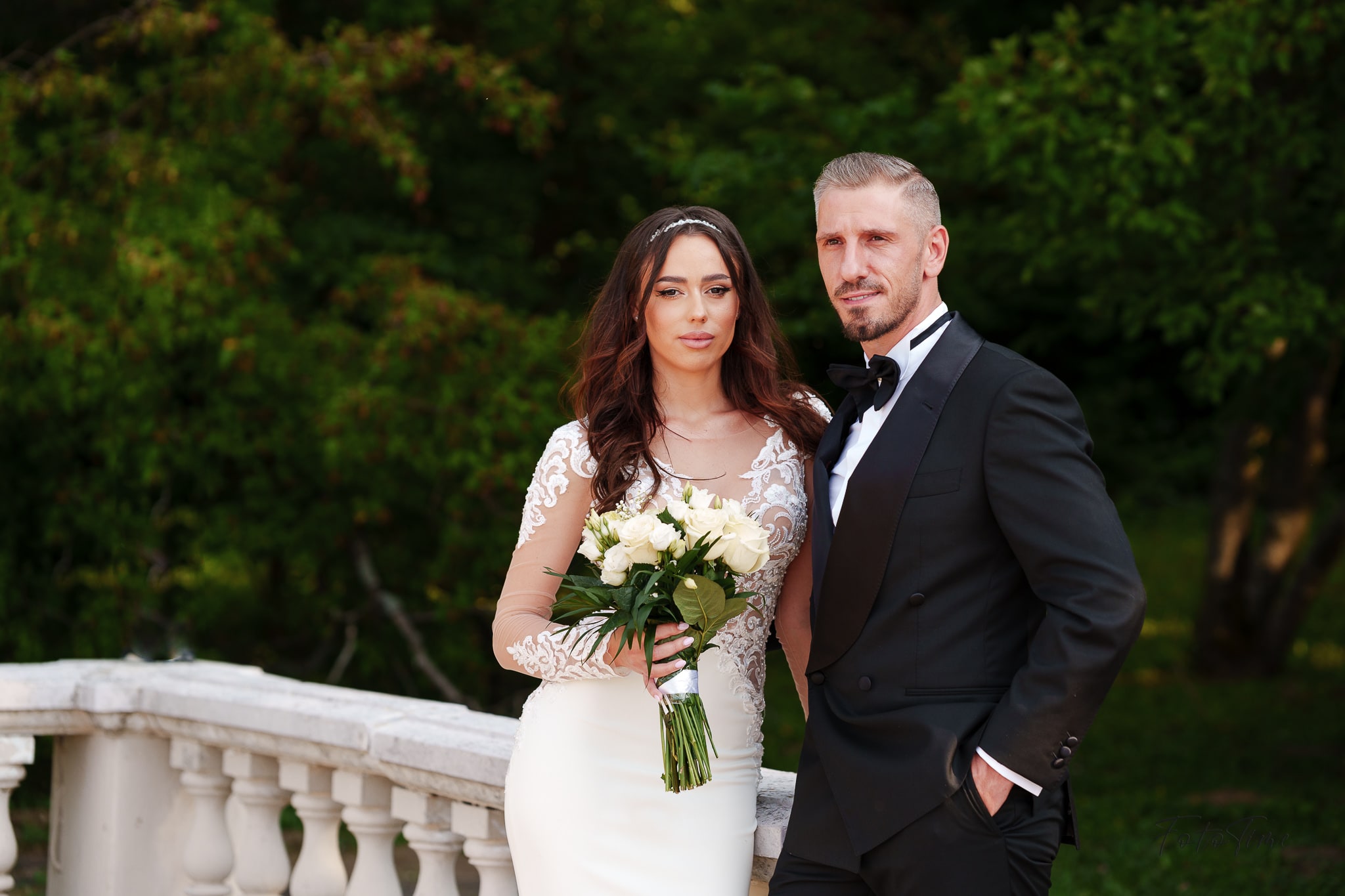 Sedinta foto Trash the Dress la Palatul Snagov cu Fototime - Fotograf de Nunta