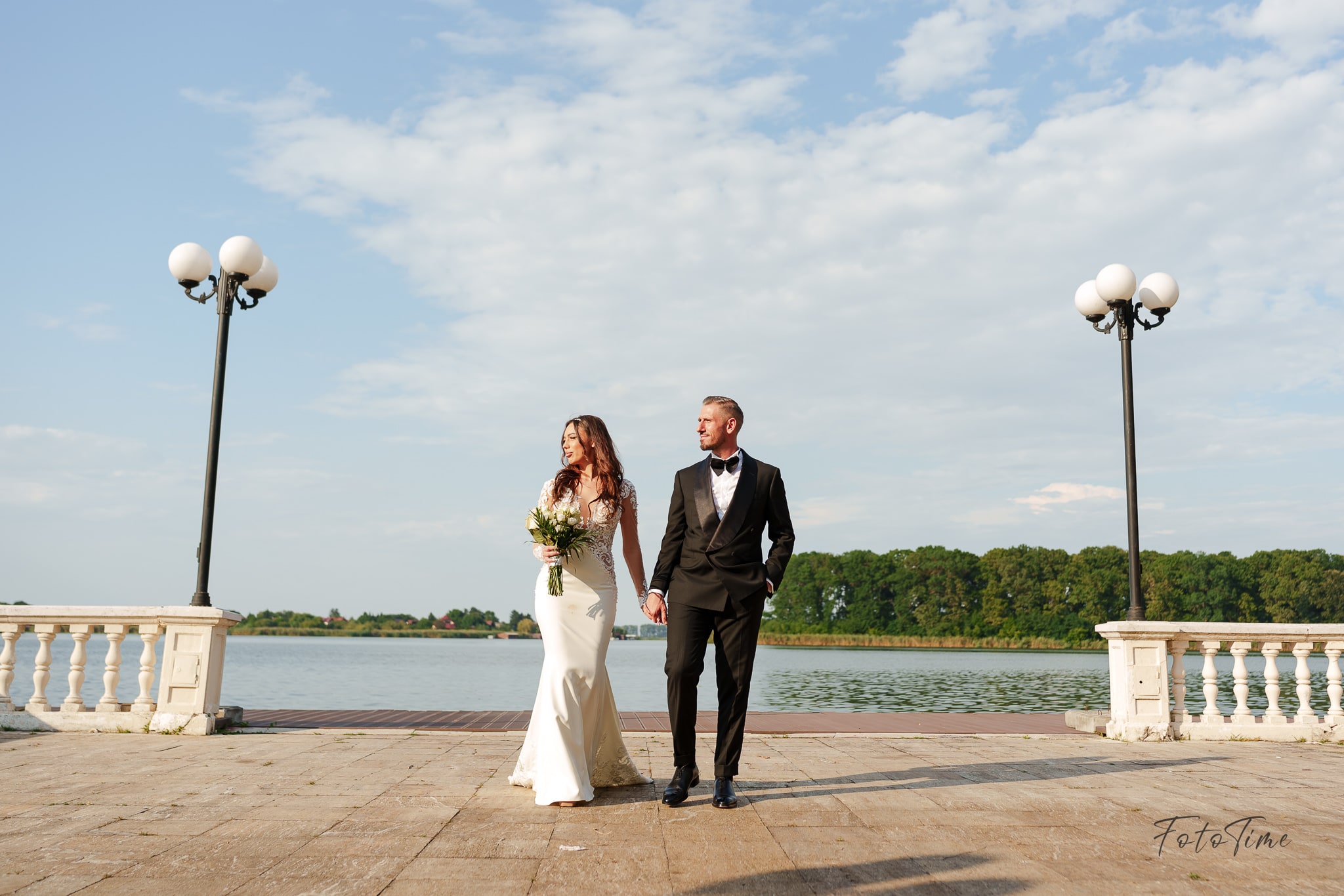 Sedinta foto Trash the Dress la Palatul Snagov cu Fototime - Fotograf de Nunta