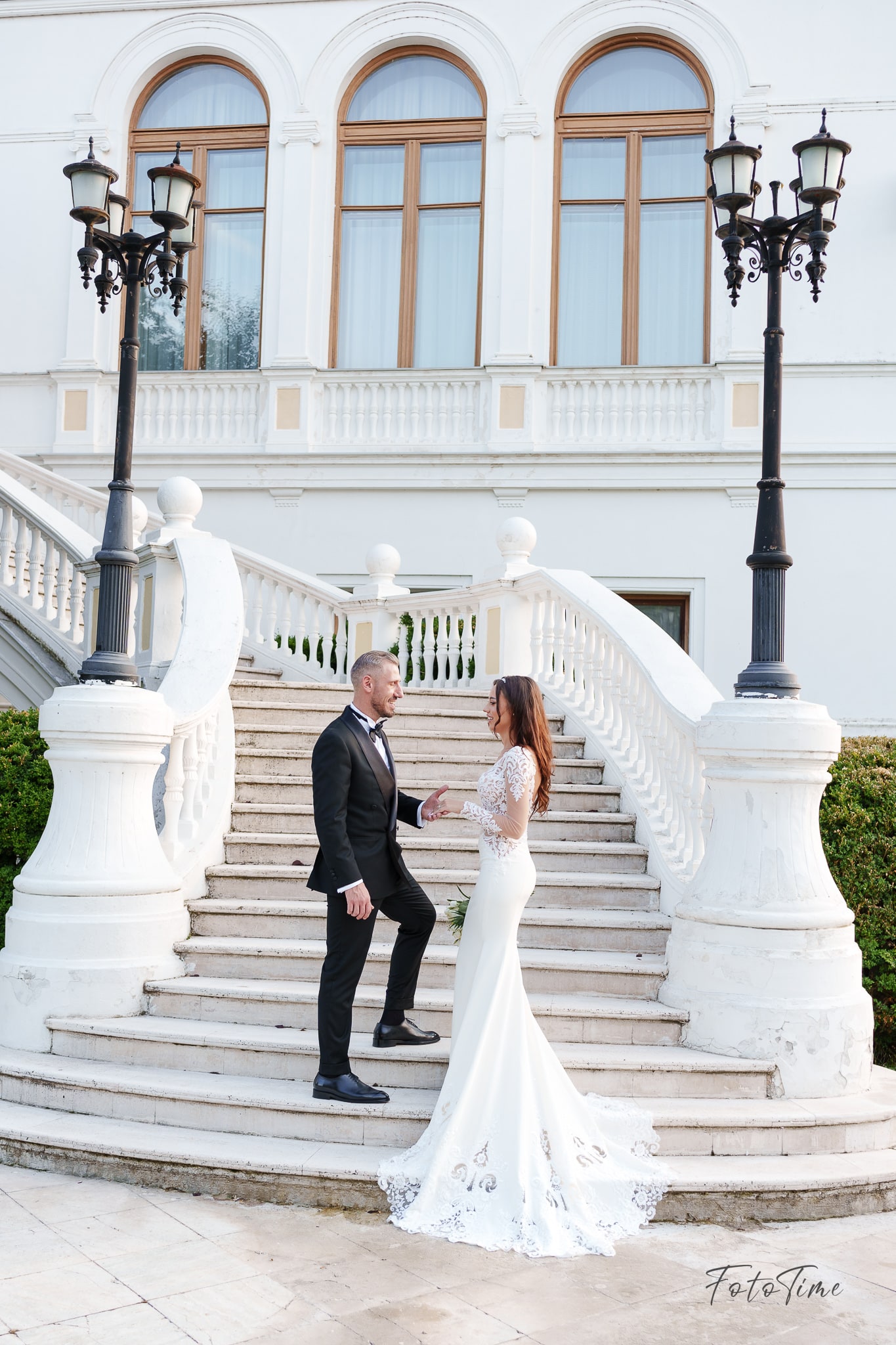 Sedinta foto Trash the Dress la Palatul Snagov cu Fototime - Fotograf de Nunta