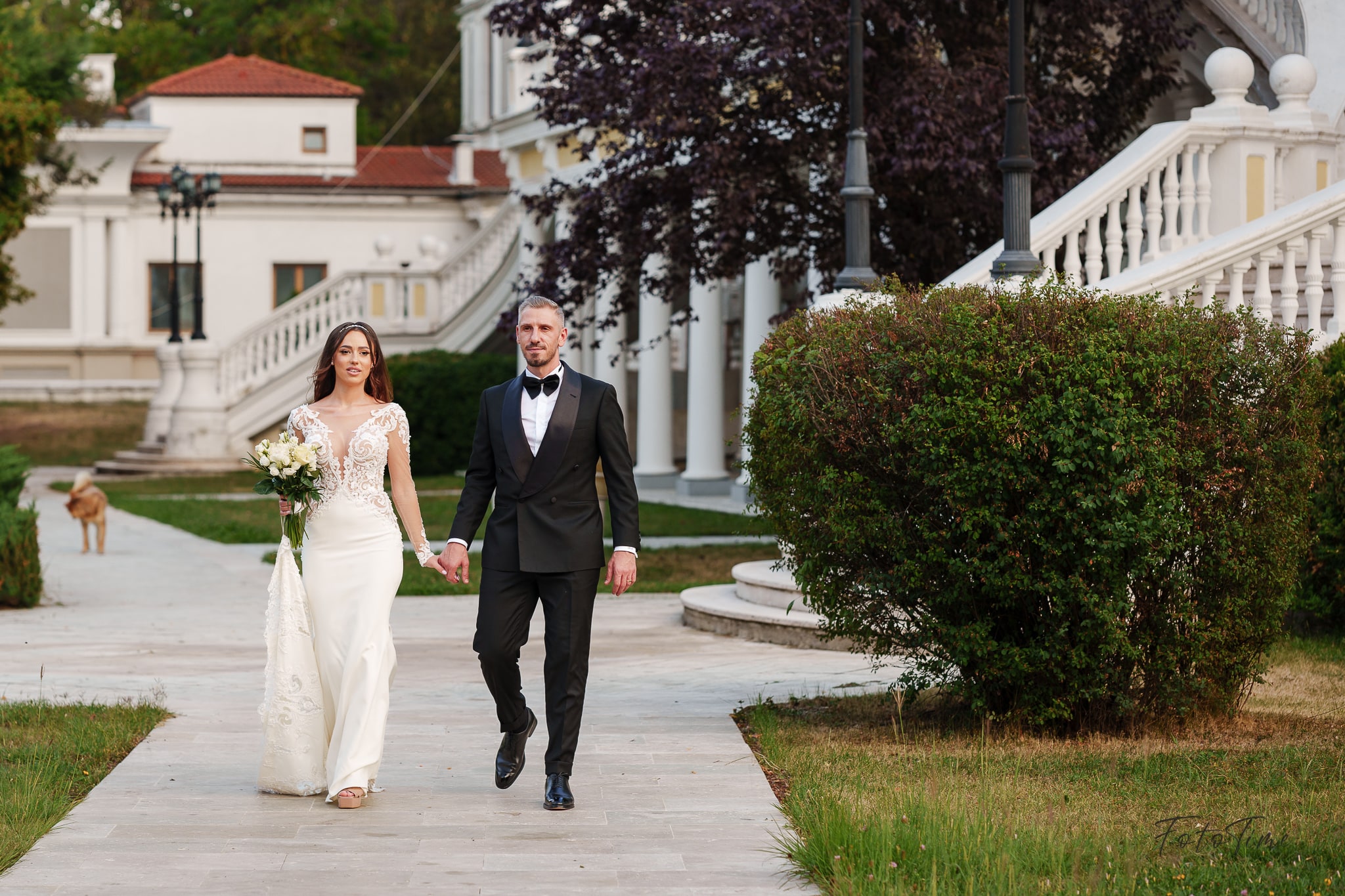Sedinta foto Trash the Dress la Palatul Snagov cu Fototime - Fotograf de Nunta