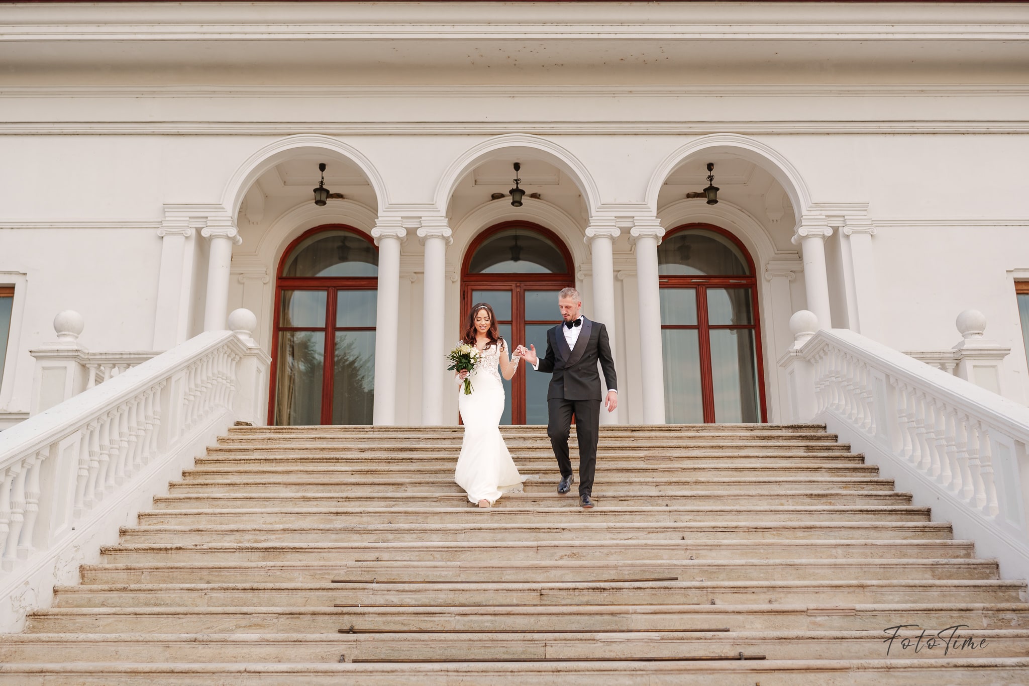 Sedinta foto Trash the Dress la Palatul Snagov cu Fototime - Fotograf de Nunta