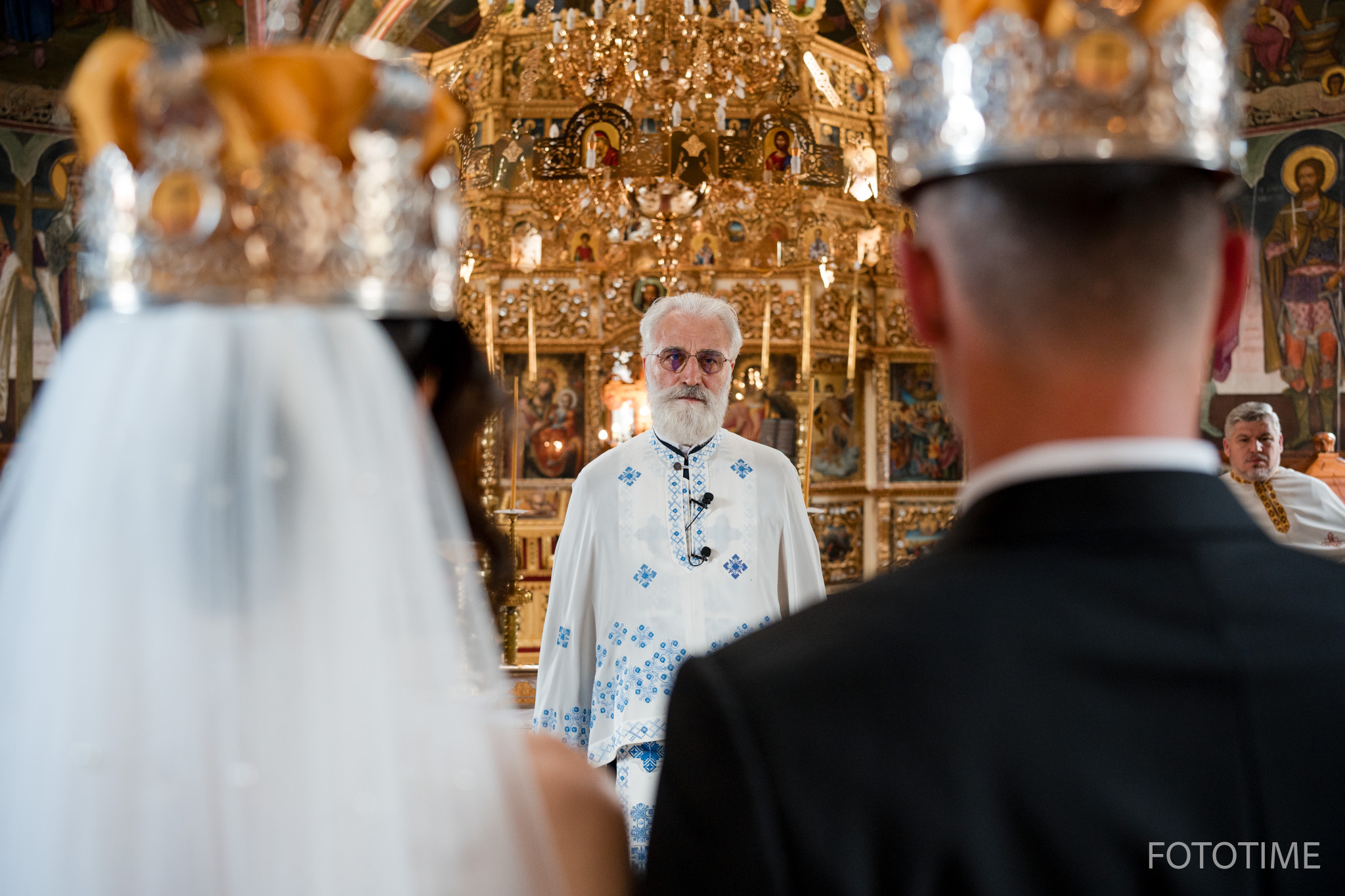 Fotografii Nunta la Biserica Maica Precista, Ploiesti - FotoTime