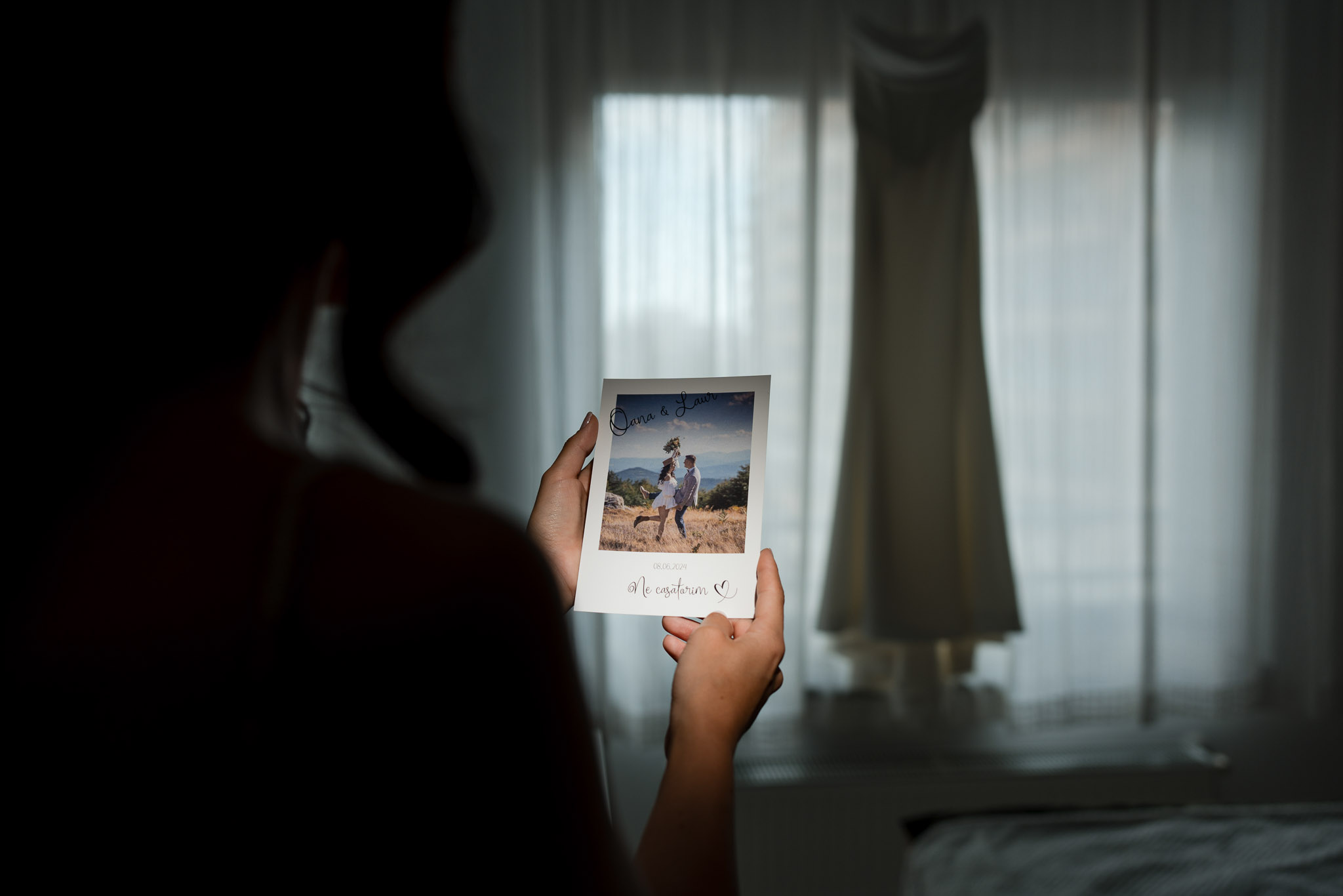 Fotografii nunta Moon Events cu pregatirea miresei realizate de FotoTime