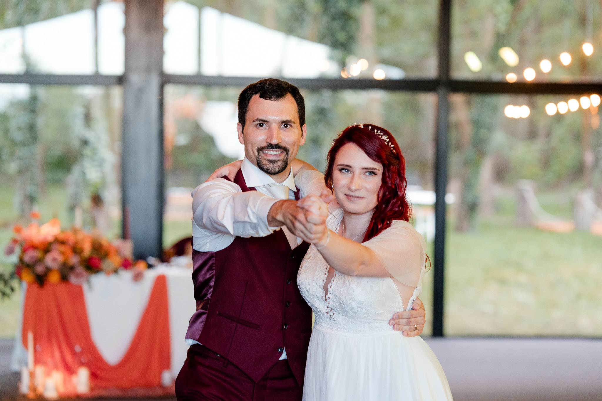 Fotografii cu dansul mirilor la Padurile Regale realizate de FotoTime, fotograf nunta Bucuresti