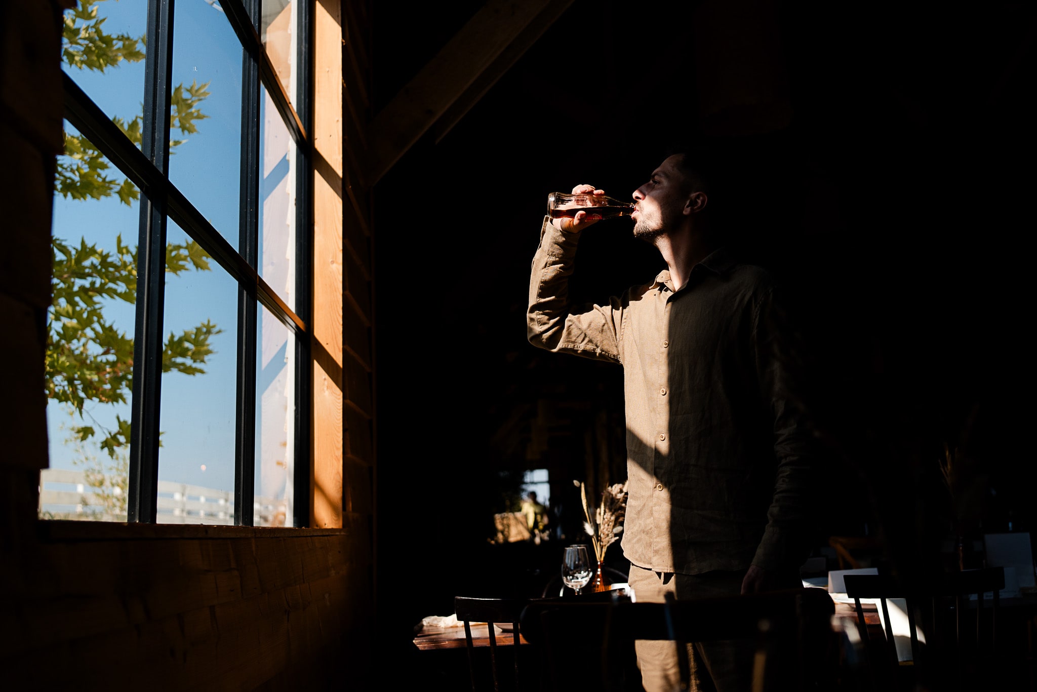 Fotografii de nuntă în hambar la Narrative Events realizate de FotoTime