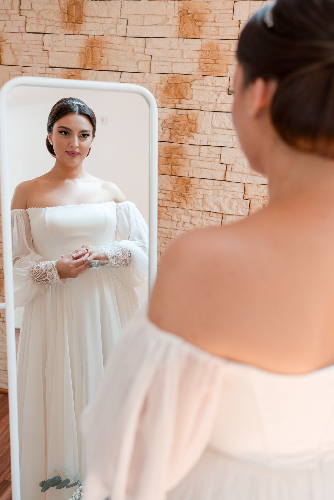 Pregătiri de nuntă la Monato Event București – Mireasa în rochia ei, ultimele pregatiri