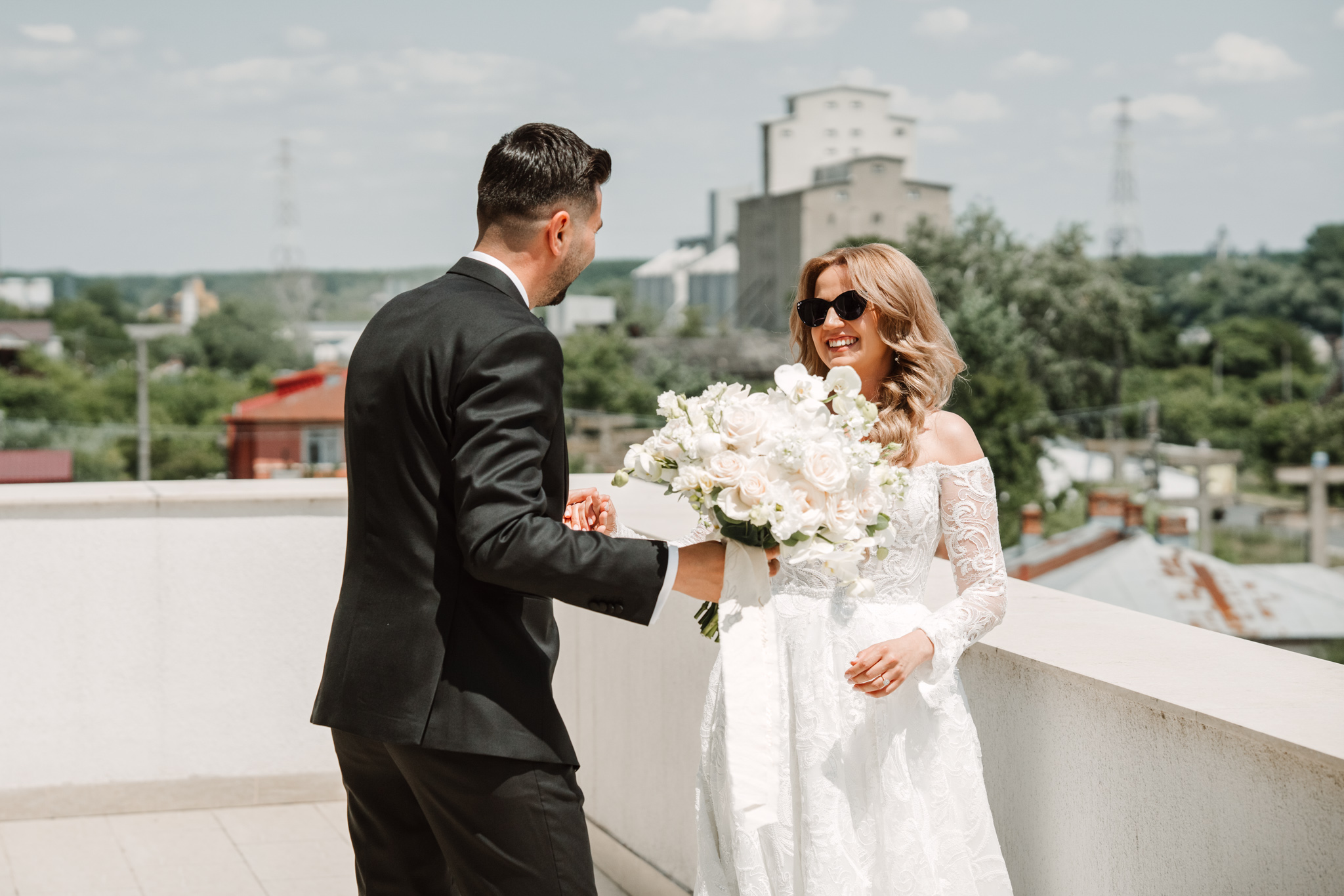 Nuntă Monato Events – Prima întâlnire a mirilor înainte de ceremonie – FotoTime